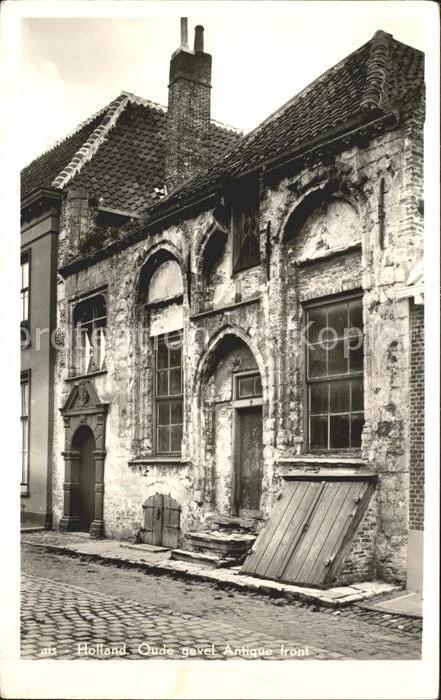 Sluis Zeeland Oude gevel Antique front