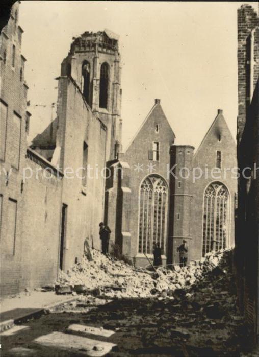 Middelburg Zeeland Kerk met Lange Jan Mei 1940 Trümmer 2.