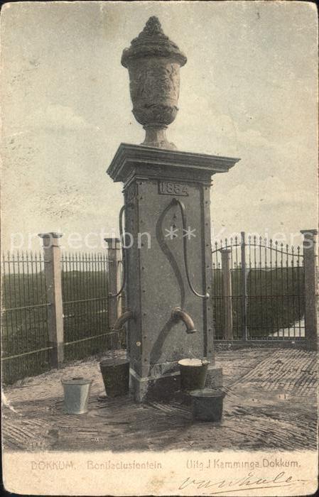 Dokkum St Bonifacius Fontein Brunnen