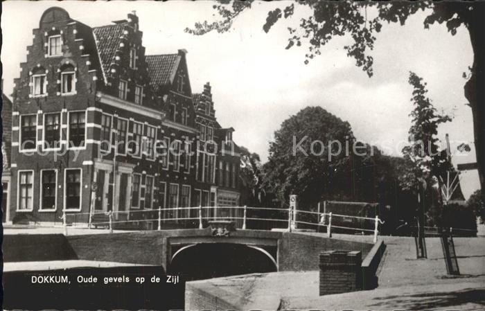 Dokkum Oude gevels op de Zijl Brug Brücke