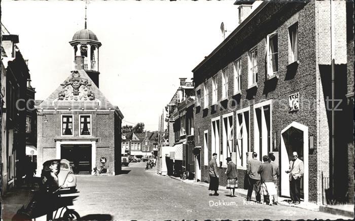 Dokkum Kleine Breedstraat met Waag