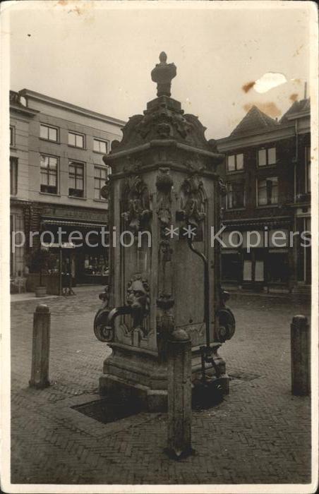 Tiel Oude Pomp op den Groenmarkt Brunnen