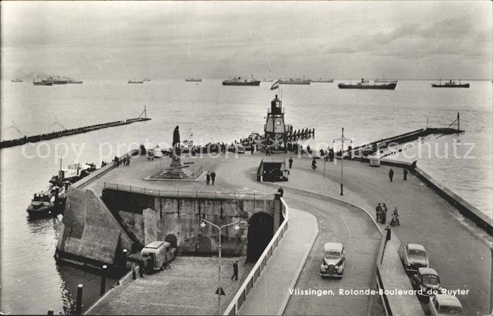 Vlissingen Rotonde Boulevard de Ruyter Schiffe