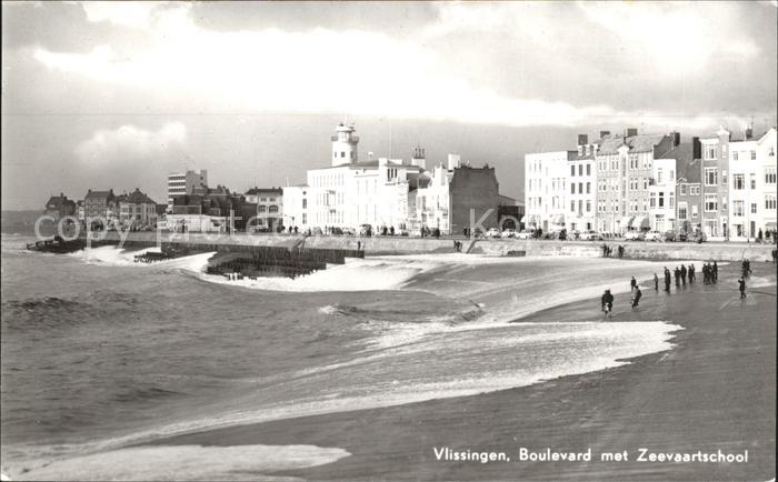 Vlissingen Boulevard met Zeevaartschool