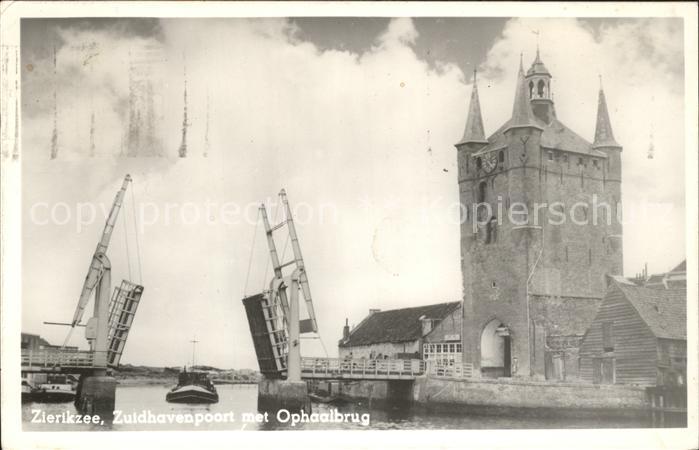 Zierikzee Zuidhavenpoort met Ophaalbrug Zugbruecke
