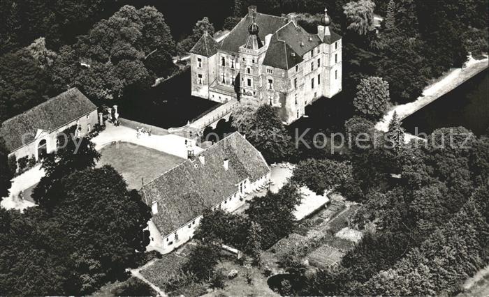 Vaassen Kasteel Cannenburch Schloss Fliegeraufnahme
