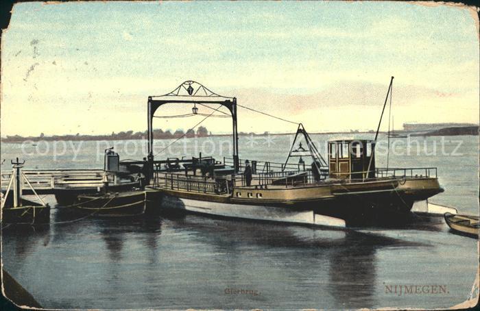 Nijmegen Hafen Faehre Boote