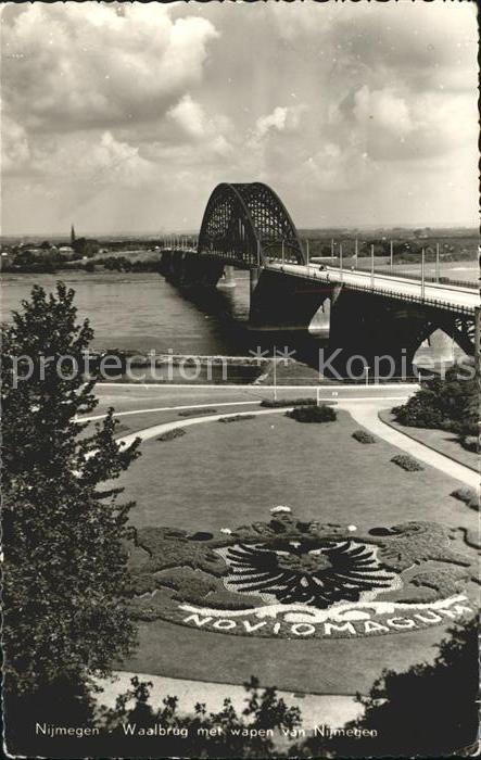 Nijmegen Waalbrug met wapen van Nijmegen