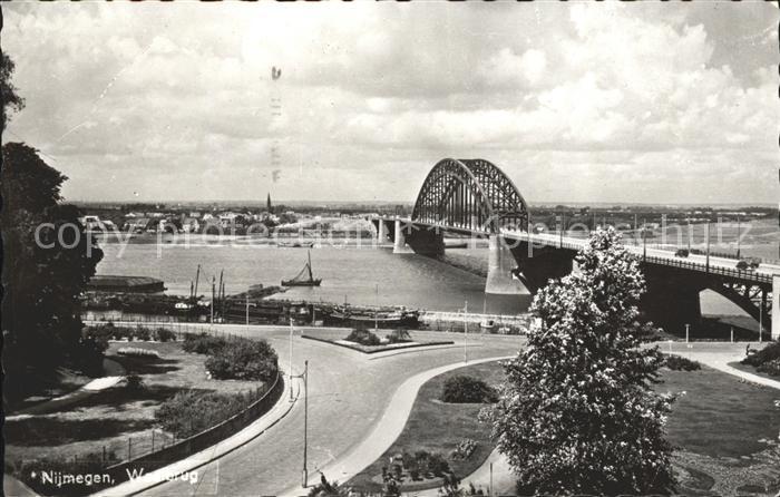 Nijmegen Waalbrug Segelboot