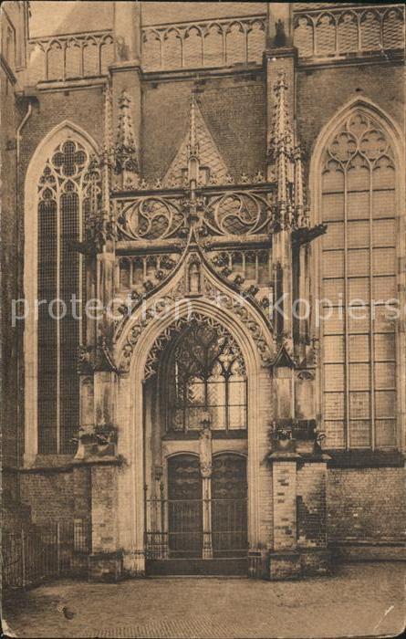 Zutphen Antieke Ijzeren Grafkroon vorm