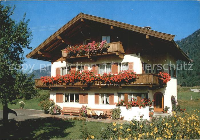 Waidring Tirol Fruehstueckspension Brandtner