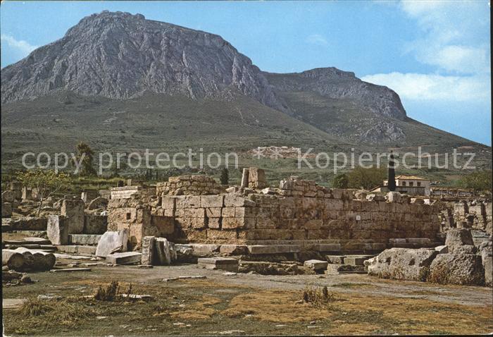 Korinth Corinthe Bema Rostrum der Agora Akrokorinth mit Festung Antike