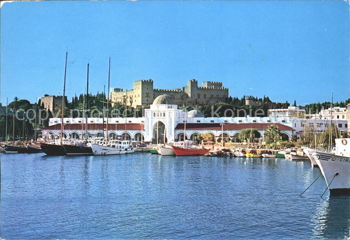 Rhodos Rhodes aegaeis Ansicht des neuen Marktes Hafen Schiffe Palast