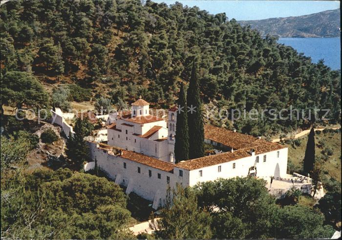 Poros Kloster Fichtenwald