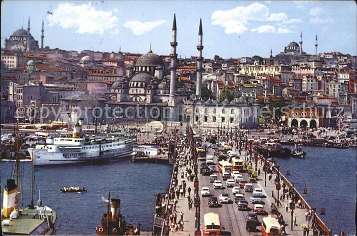 Istanbul Constantinopel Galata Bruecke neue Moschee