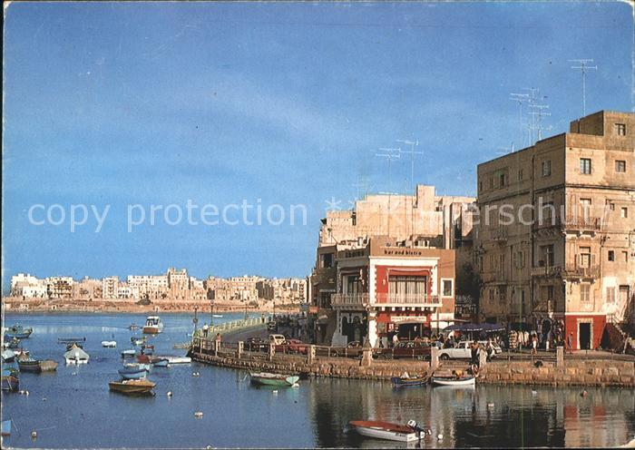 St Julians Seafront Boote