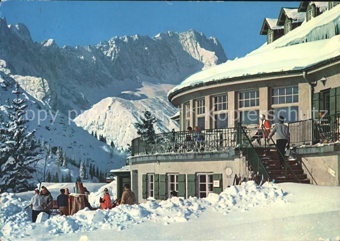 GARMISCH-PARTENKIRCHEN Bayern Kreuzerhaus mit Zugspitze