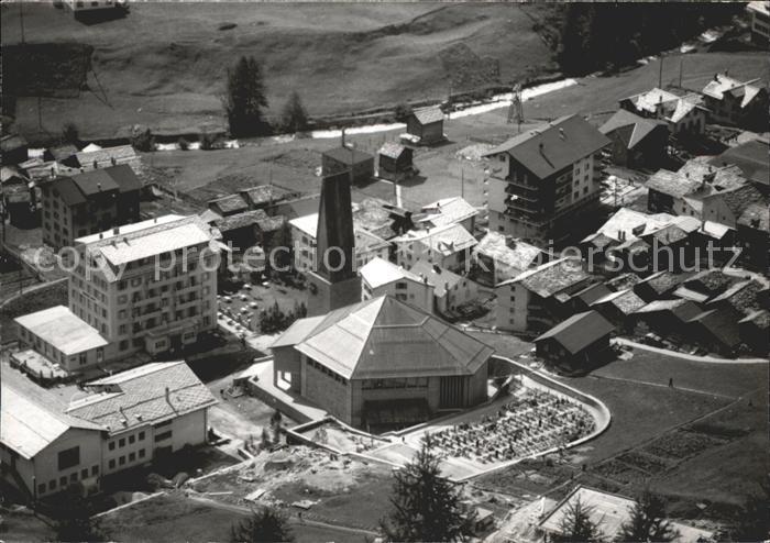 Saas-Fee Kirchenpartie Friedhof