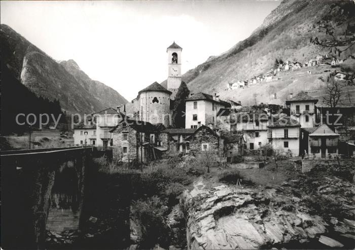 Lavertezzo Dorfpartie mit Bruecke