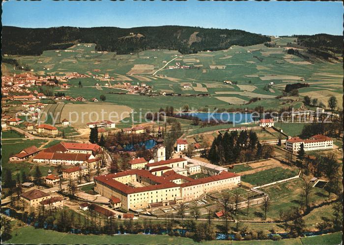 Schlaegl Praemonstratenser-Chorherrenstift Fliegeraufnahme