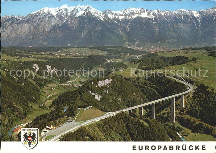 Innsbruck Europabruecke Brennerautobahn Nordkette Fliegeraufnahme