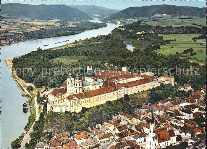 Melk Donau Benediktinerkloster Stift Melk Fliegeraufnahme