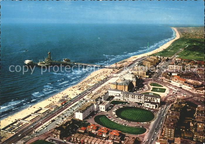 Scheveningen Boulevard en Zee