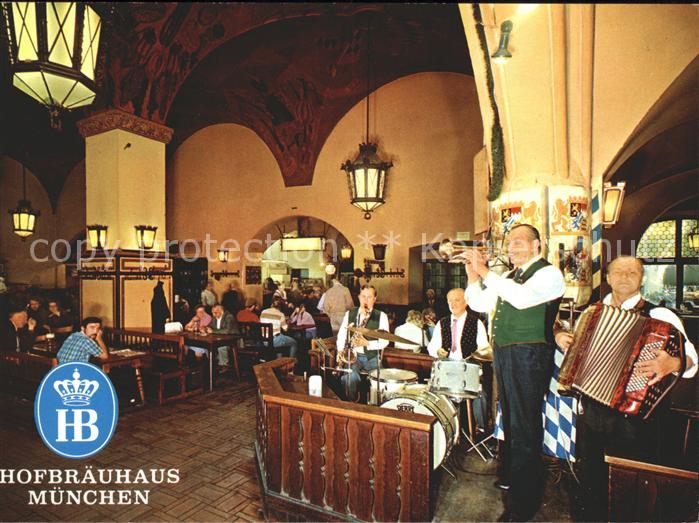 Muenchen Bayern Hofbraeuhaus am Platzl mit Kapelle
