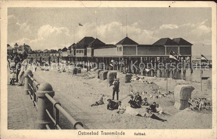 Travemuende Ostseebad Kaltbad Strandpartie