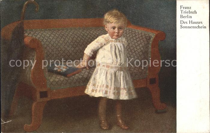 Kuenstlerkarte Franz Triebsch Des Hauses Sonnenschein Kind Couch Buch