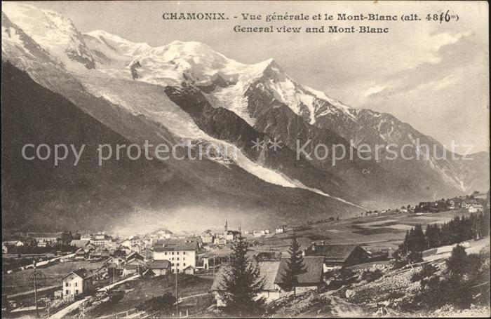 Chamonix Vue generale et le Mont Blanc