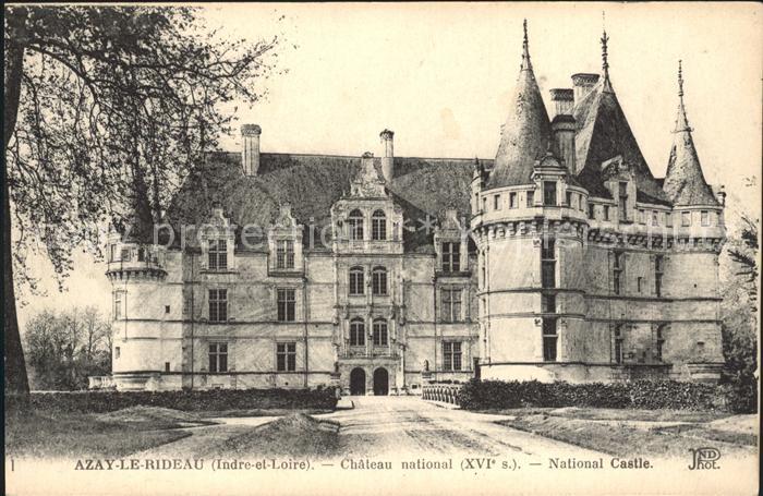 Azay-le-Rideau Chateau national XVI siecle