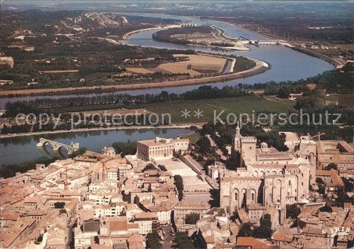 Avignon Vaucluse Le Palais des Papes et le Rhone vue aerienne