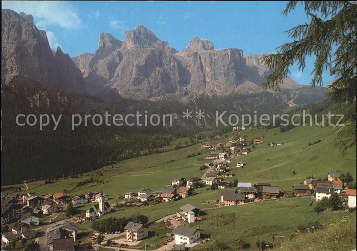 Colfosco verso il Gruppo Sella Gadertal gegen Sellagruppe Dolomiten