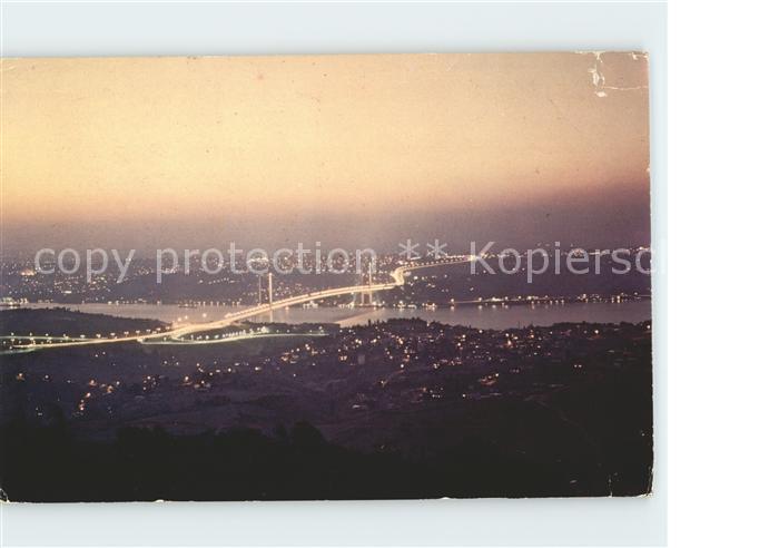 Istanbul Constantinopel Bosporus Bruecke bei Nacht