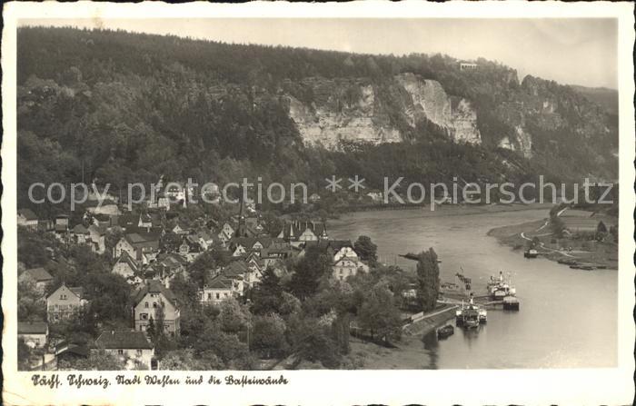 Wehlen Sachsen Stadtblick mit Basteiwaenden
