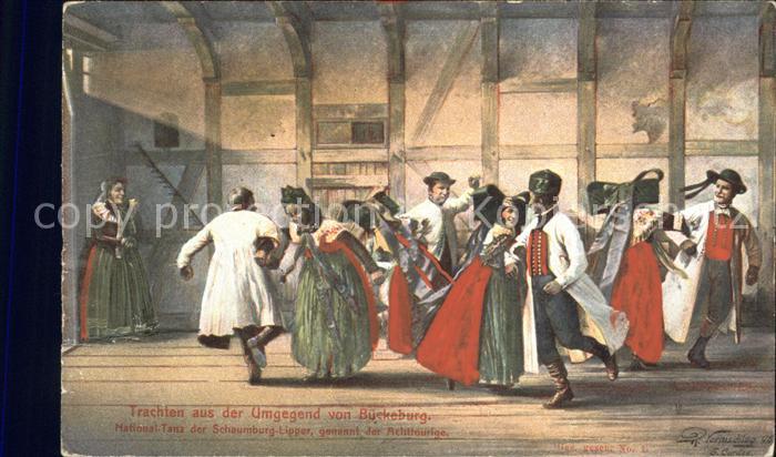 Bueckeburg Nationaltanz der Schaumburg Lipper in Bueckeburger Trachten