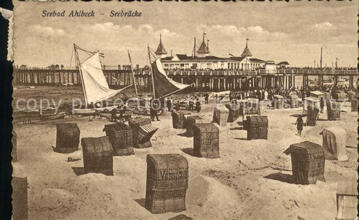 Ahlbeck Ostseebad Seebruecke Strandkoerbe