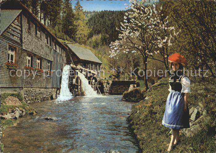 Wassermuehle Schwarzwald Tracht