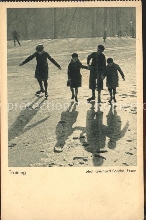 Schlittschuhlaufen Eislaufen Kinder Training Foto Gerhard Policke