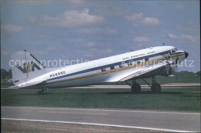 Flugzeuge Zivil Viking International Airlines DC3 N6898D
