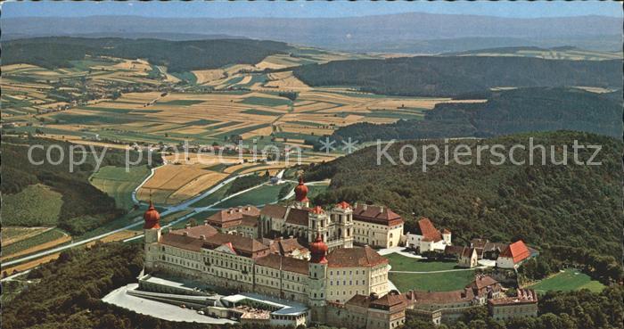 Spitz Donau Benediktinerstift Goettweig in der Wachau