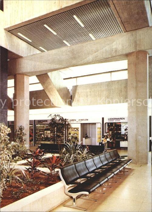 Flughafen Airport Aeroporto Koeln-Bonn Empfangshalle Shoppingcenter