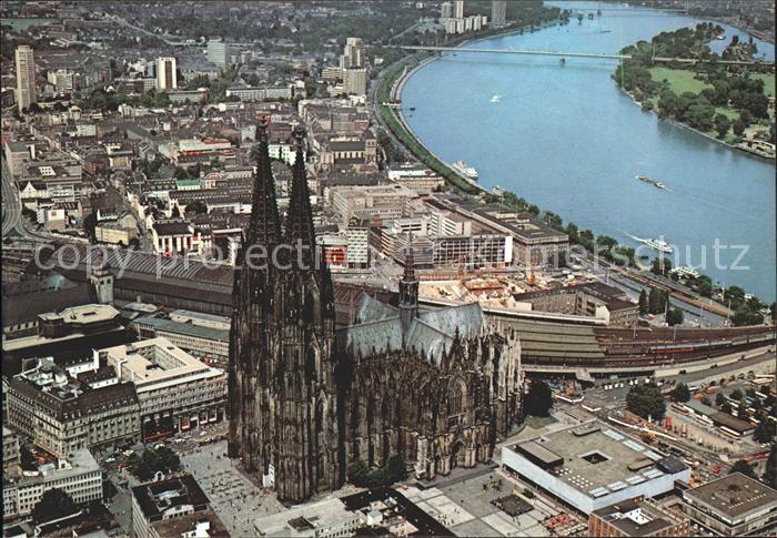 Koeln Rhein Dom Vogelperspektive