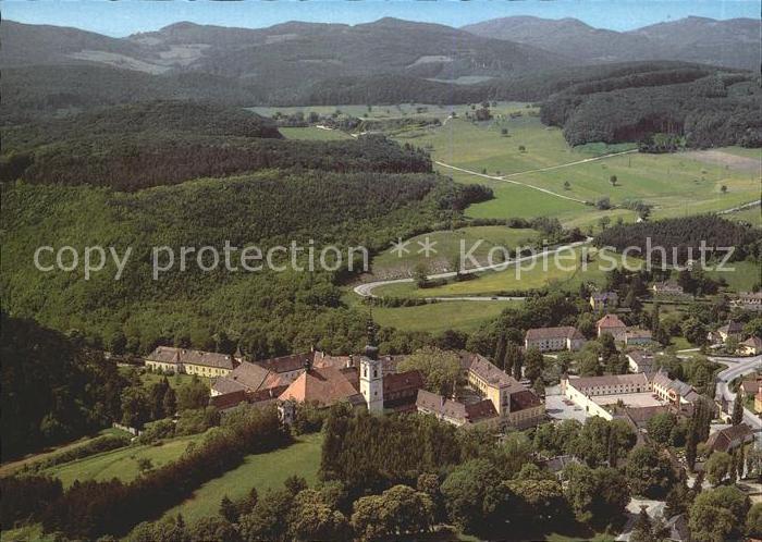 Heiligenkreuz Niederoesterreich Stift Heiligenkreuz Fliegeraufnahme