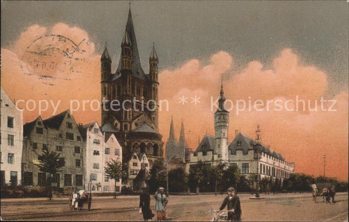 Koeln Rhein Stapelhaus Martinskirche
