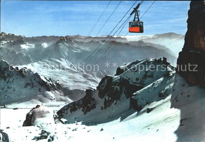 Seilbahn Sasso Pordoi Dolomiti
