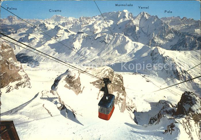 Seilbahn Sass Pordoi Dolomiti
