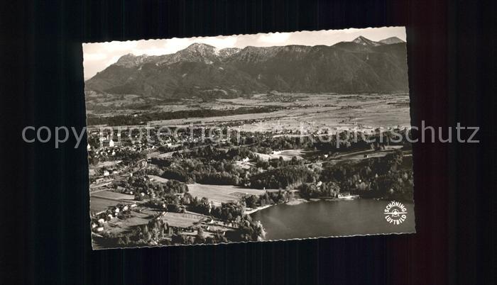 Murnau Staffelsee mit Herzogstand und Heimgarten Bayerische Alpen Fliegeraufnahm
