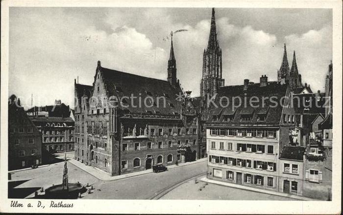 Ulm Donau Rathaus Brunnen Muenster Kirchturm